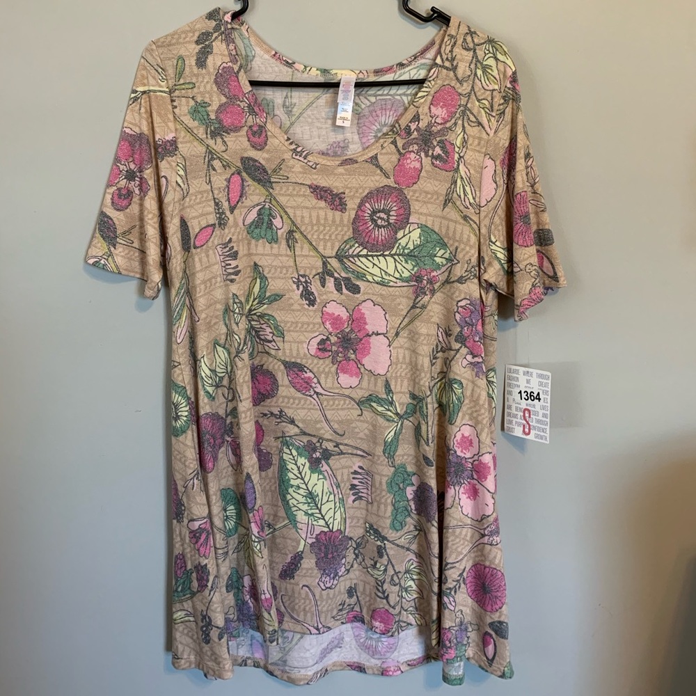LuLaRoeTop Size Small